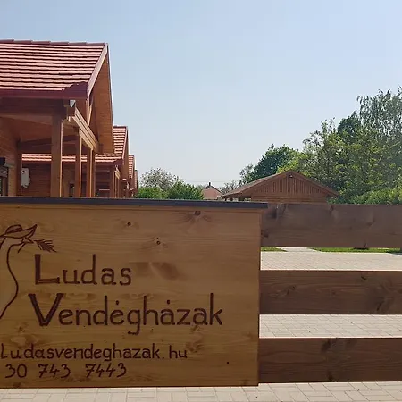 Ludas Vendeghazak Tiszafured