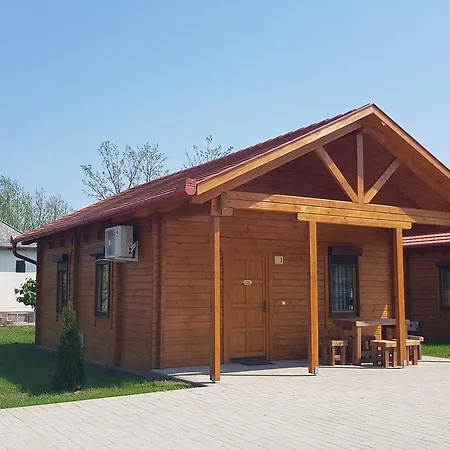 Ludas Vendeghazak Apartment Tiszafured